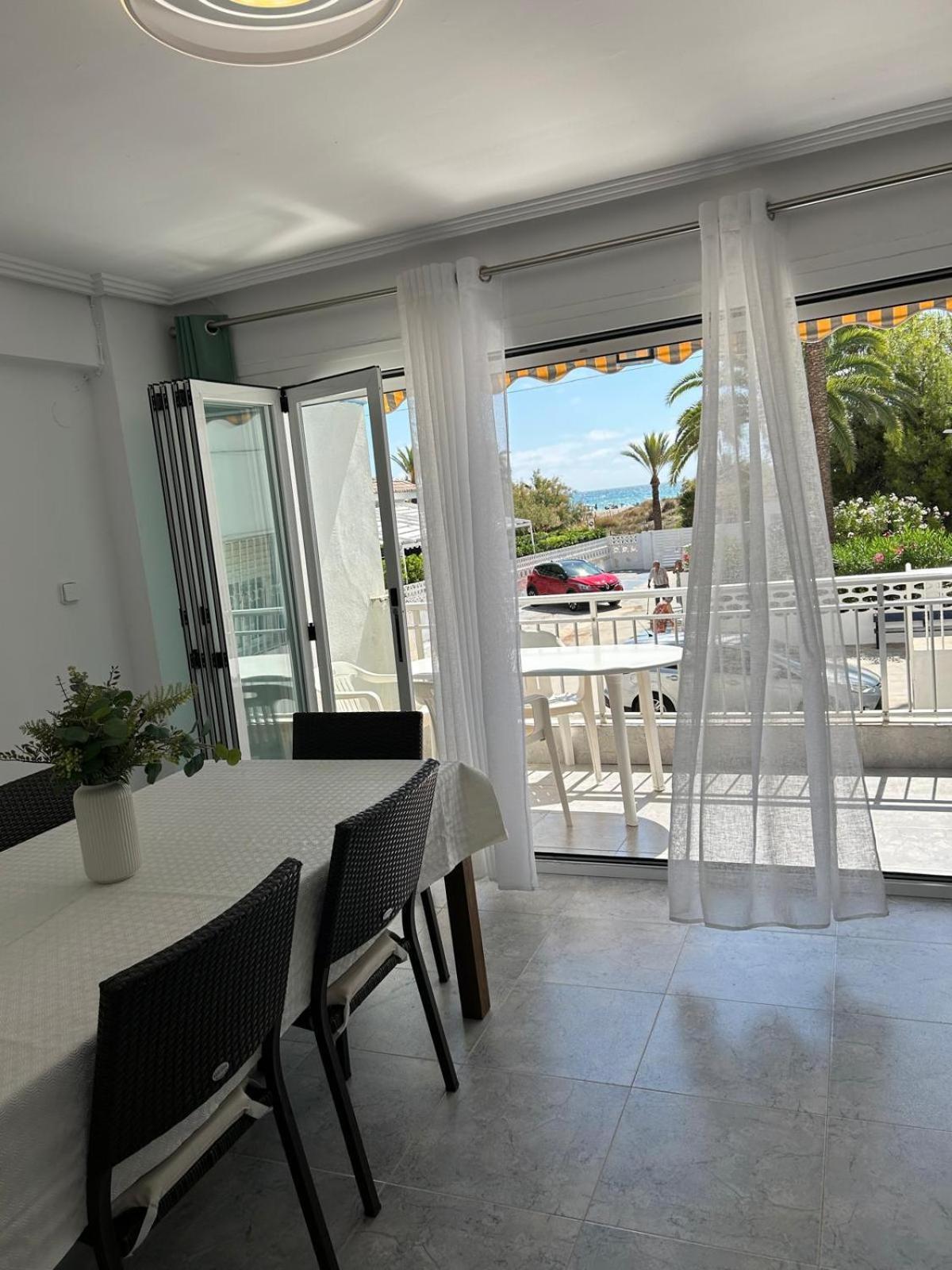 Sea View Apartment, First Line On The Beach, Remote Work Canet d'En Berenguer Ngoại thất bức ảnh